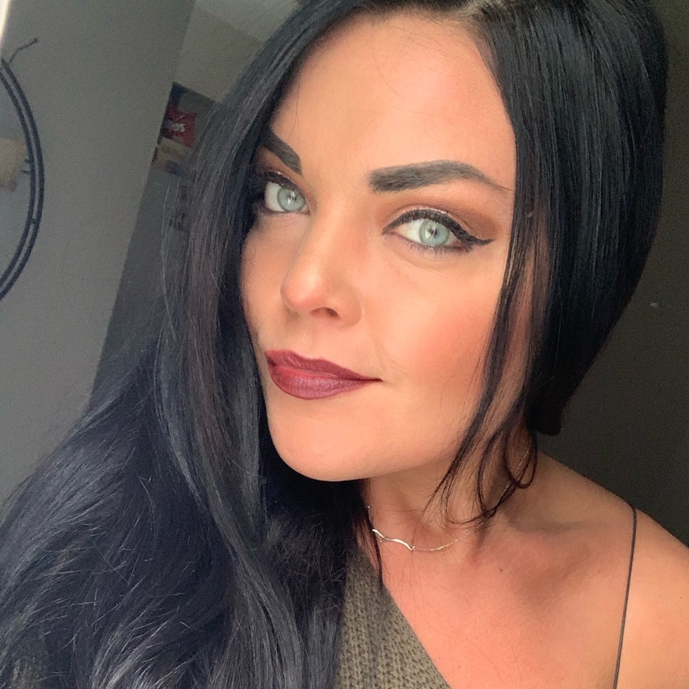 Meet your Posher, Marissa